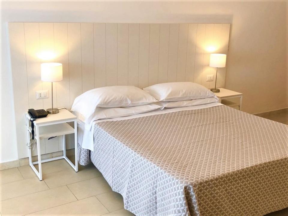סקאורי Hotel Villa Eleonora מראה חיצוני תמונה