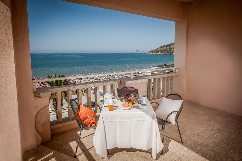 סקאורי Hotel Villa Eleonora מראה חיצוני תמונה