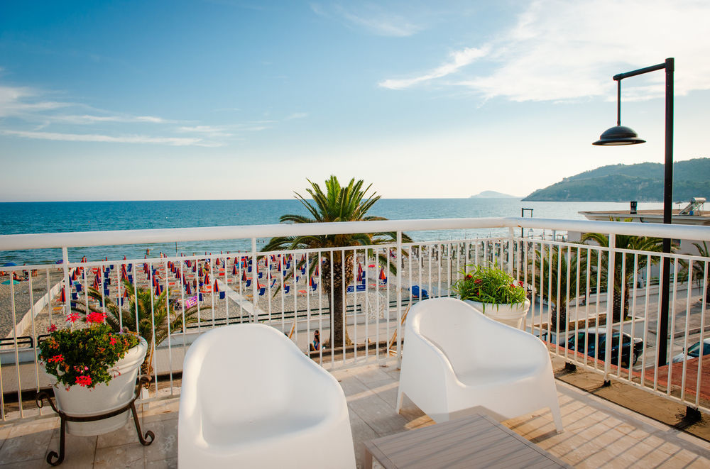 סקאורי Hotel Villa Eleonora מראה חיצוני תמונה