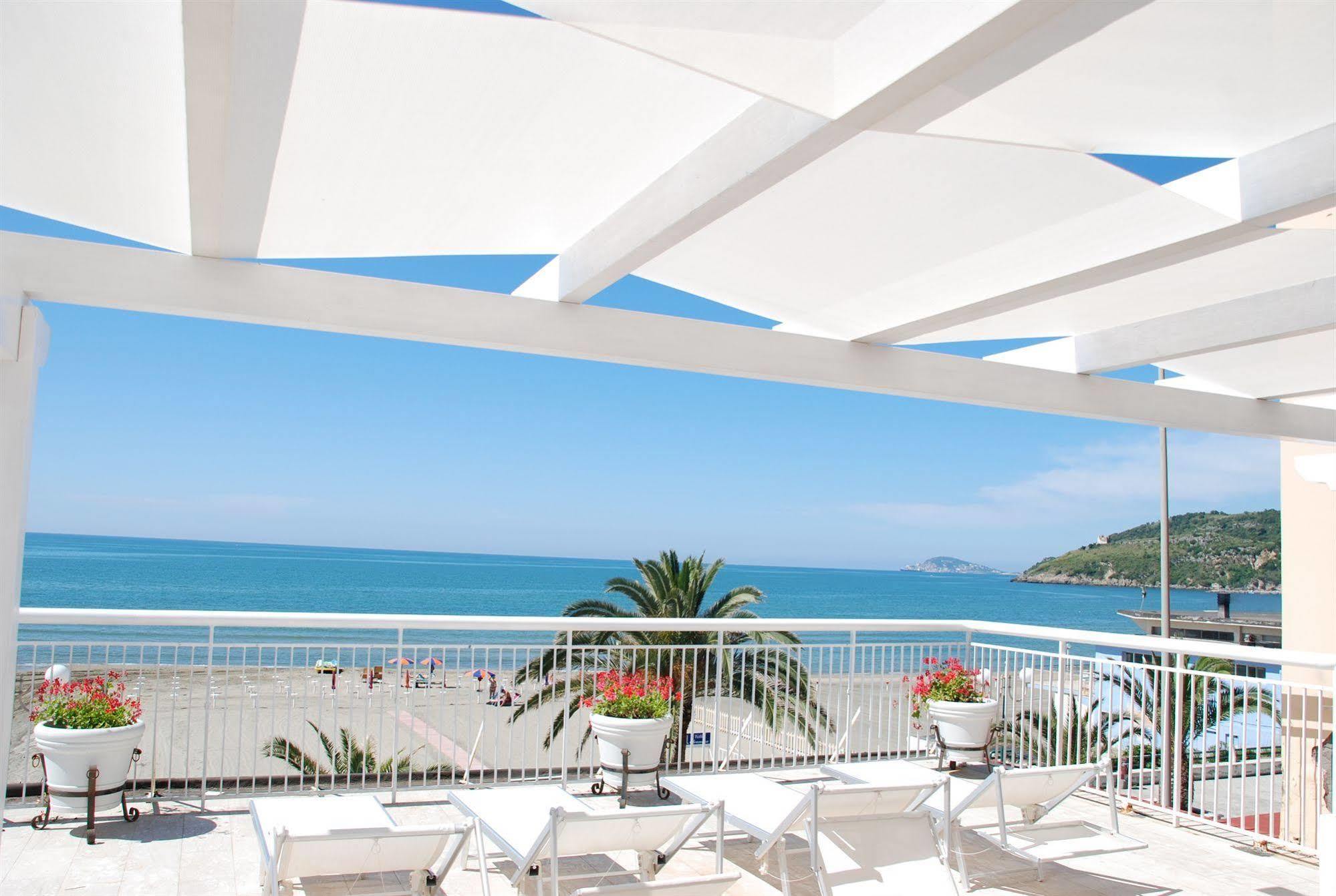 סקאורי Hotel Villa Eleonora מראה חיצוני תמונה